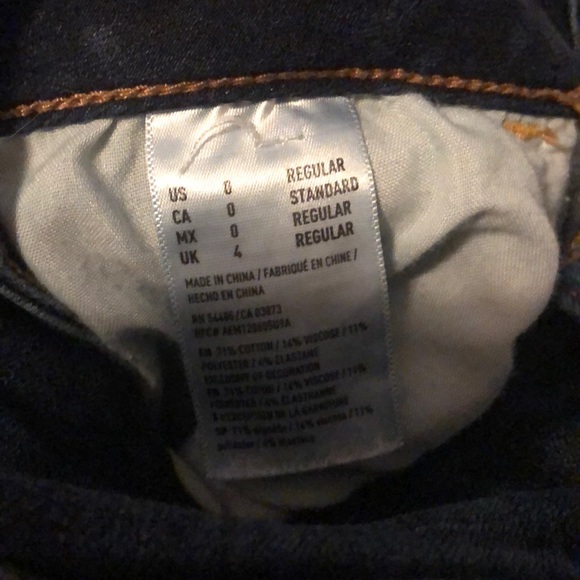 American Eagle Ripped Jeans - Picture 3 of 4